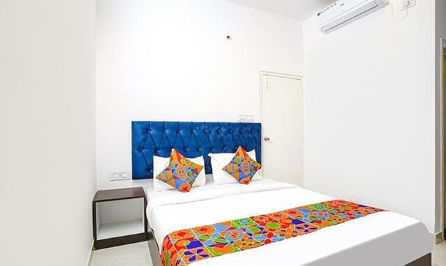 Hotel Sunroof Suites Bangalore Exterior foto